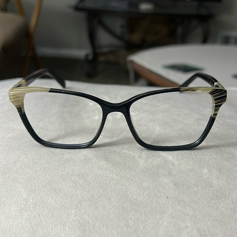 Vera Wang plastic eyeglass frames